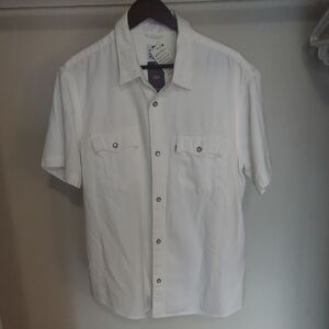 Levi's Casual Cream Button-Down Shirt